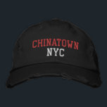 Boné CHINATOWN NYC Vermelho e Branco sobre Estilo de Vi<br><div class="desc">Bordado vermelho e branco CHINATOWN NYC no chapéu de algodão do estilo Vintage angustiado preto. O bordado é personalizável para outras opções de cor selecionando o botão da ferramenta "Editar Design". Também está disponível a opção de selecionar essa cor na página do item principal.</div>