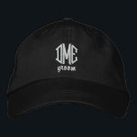Boné de basebol para Monograma de Casamento Person<br><div class="desc">Surpreenda o noivo com este legal boné no estilo baseball que apresenta seu monograma de 3 letras e o grupo de palavras abaixo. Altere facilmente o texto e a cor do boné para corresponder ao tema/cores do casamento. Isto faz um noivado ou presente de casamento incrível. Os bonés coordenados também...</div>