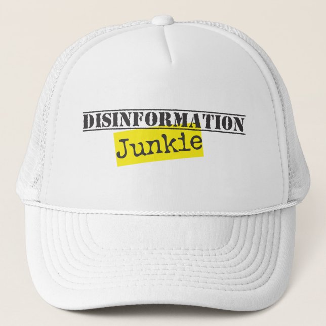 Boné Disinformation Junkie (Frente)