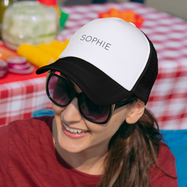 Boné DIY Trucker Hat | Texto personalizado, nome, monog (Add your name or other text and choose your font, too. )