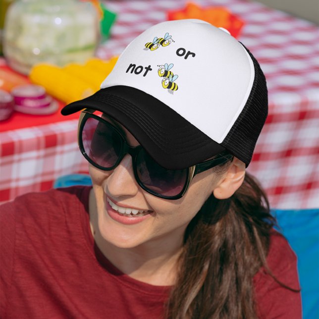 Boné Duas abelhas ou Não Duas Abelhas (Two Bees or Not Two Bees Trucker Hat)
