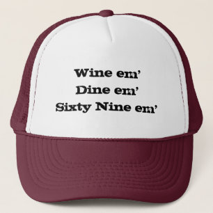 Boné Em nove em'Sixty do em'Dine do vinho