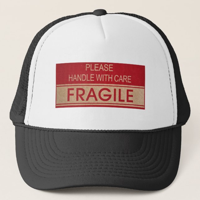 Boné Engraçado com cuidado, sinal frágil (Frente)