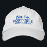 Boné Engraçado Lago Hair Não se importa com o nome do L<br><div class="desc">Um chapéu engraçado de baseball que diz "Lago Hair Não se Importa". Adicione o nome do seu lago ou cidade do lago favorito (ou apague). Altere facilmente o texto e essa cor. Excelente durante dias ensolarados na cabine ou na água.</div>