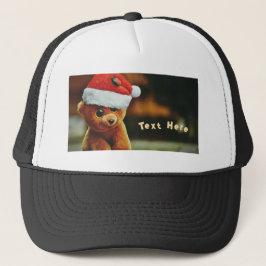 Boné Filhote Fofo usando Gorro de Natal com Texto Própr