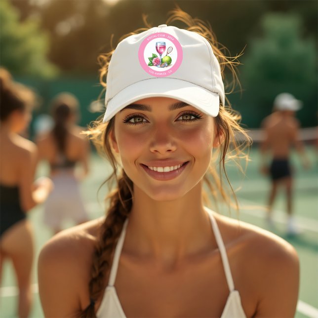 Boné Fim de Semana de Despedida do Clube Social com Mot (Chic Tennis Motif Social Club Bachelorette Weekend Trucker Hat)