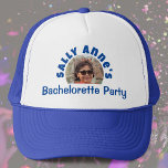 Boné Foto de Festa de solteira de Lady<br><div class="desc">Para celebrar uma Festa de solteira. Projetado para alguém que está tendo uma "Festa de solteira"! O chapéu de senhora com sua foto, escolha de nome e redação de festa. Boné da Festa Hen. Adicione o nome da pessoa cuja parte é, e também a sua fotografia. boné de beisebol festa...</div>