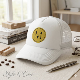 Boné Gorro de Caminhoneiro com Monograma Sofisticado