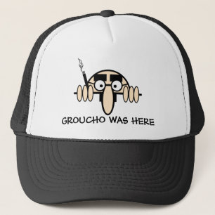 Boné Groucho estava aqui