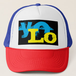 Boné inscrição YOLO colorida 
