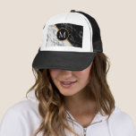 Boné Letra personalizada Hat Black White Marble<br><div class="desc">Pedra branca branca preta personalizada - Adicione sua letra / ano / número / mais</div>