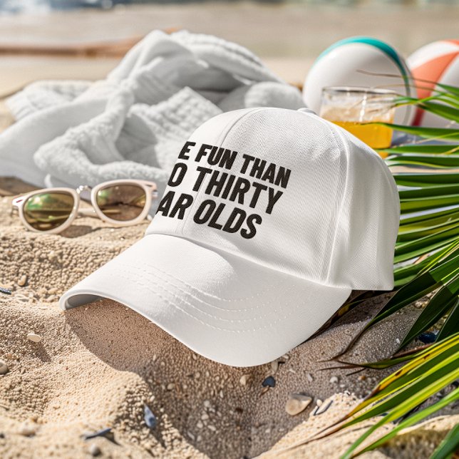 Boné Mais diversão do que dois Velhos de 30 anos dá 60 (Criador carregado)