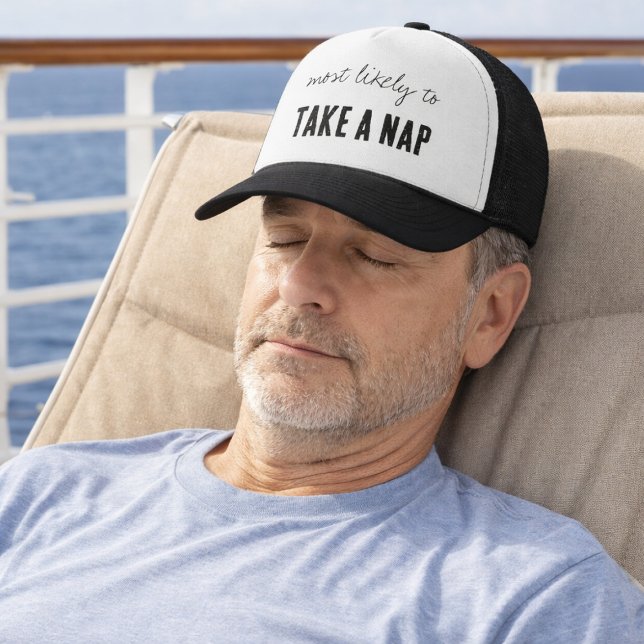 Boné Mais Propenso a Tirar um Cochilo Camisa de Cruzeir (Fun most likely to take a nap trucker hat | matching family cruise hats)