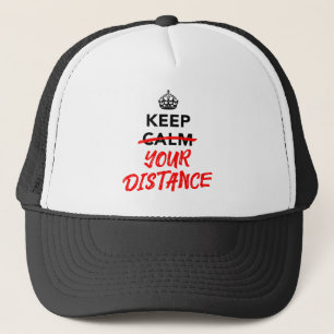 Boné Mantenha sua distância - Slogan de distorção so