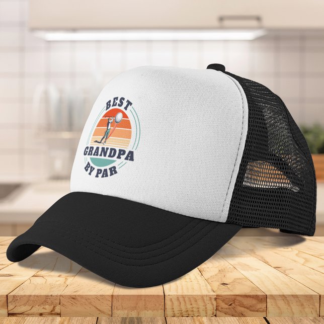 Boné Melhor Avô Por Par Golf Lover Personalizado (Best Grandpa By Par Golf Lover Retro Custom Trucker Hat)