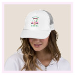 Boné Melhor Mãe Encantando Golfe Rosa Nome Monograma do<br><div class="desc">Um carrinho de golfe único e charmoso — rosa e verde — feito com gosto — pronto para correr o curso — hat — Este é um presente excelente para a sua melhor mãe — divertido / atraente / único. Personalize-o com as iniciais/monograma e nome próprio. Se tiver alguma pergunta...</div>