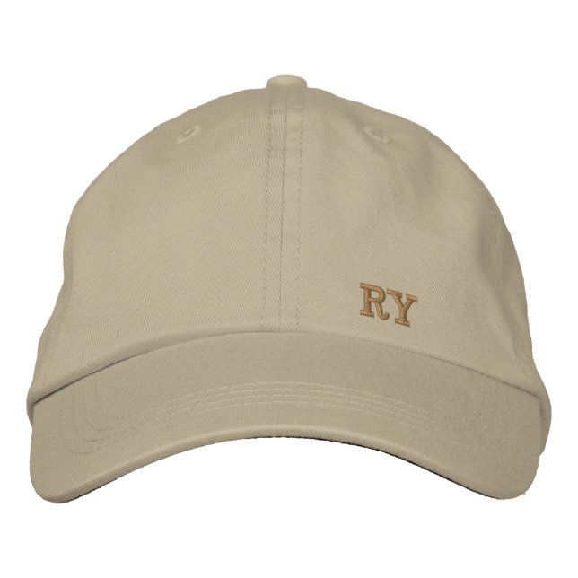 Boné Minimalist Khaki Initial Embroidered Hat (Frente)