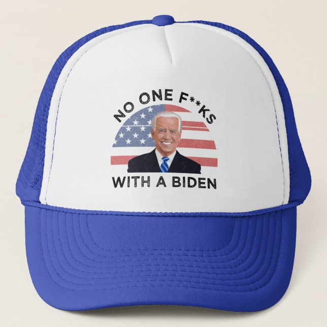 Boné Nenhum F**ks Com Uma Biden (Frente)