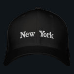Boné New York Hat<br><div class="desc">Apresentando o nosso Chapéu de Nova Iorque - um eterno e acessório icônico que homenageia a cidade que nunca dorme. Feito com uma mistura de estilo e sofisticação urbana, este chapéu é mais do que um acessório; é uma obra de declaração que permite carregar de uma parte da Grande Maçã...</div>