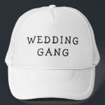 BONÉ NOIVA TURMA DE NOIVOS BOLSA DE NOIVO CARTOLA<br><div class="desc">Celebre as festividades pré-casamento com estilo com o nosso Chapéu Wedding Gang Bachelor Tucker. Este chapéu é o acessório perfeito para os padrinhos,  amigos ou qualquer pessoa no grupo do casamento que queira adicionar um toque de diversão à despedida de solteiro.</div>