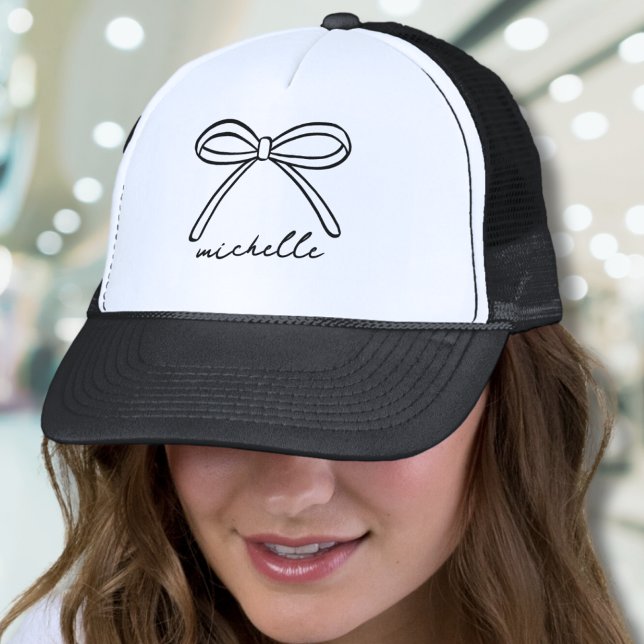 Boné Nome do Arco Desenhado Mão Minimalista (Minimalist Hand Drawn Bow Name Trucker Hat)