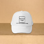 Boné Nome e logotipo da empresa no chapéu do caminhonei<br><div class="desc">Um caminhão branco que você pode personalizar para colocar seu nome de negócios. Você pode dar a ele um item ou um presente para seus clientes. Você também pode incluí-lo em seus materiais de marketing para anunciar sua empresa ou em seus produtos de promocional para promover seu nome de marca....</div>
