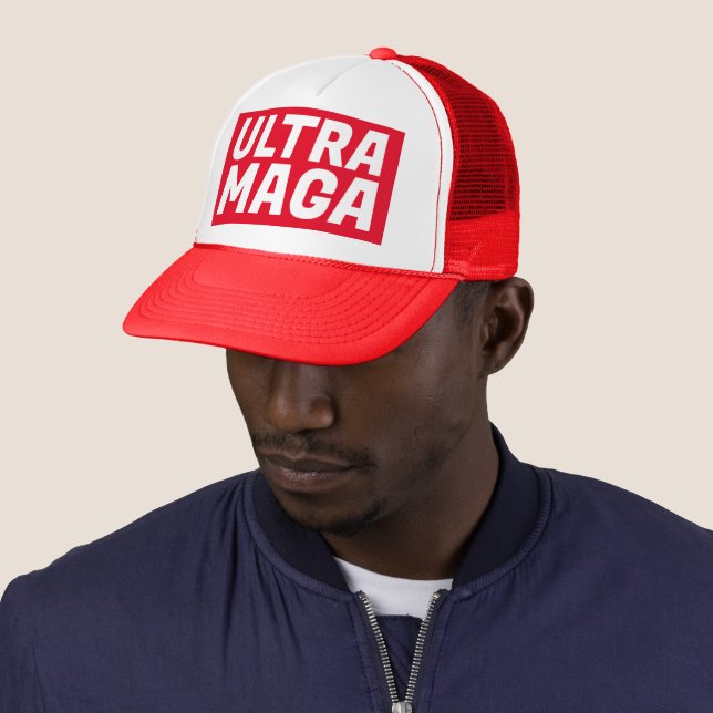 BONÉ ÓDIGOS DE TRUMP ULTRA MAGA (In Situ)
