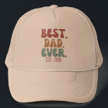 Boné Oferta de Novo papai de data/data estabelecida par<br><div class="desc">Melhor camisa do pai com data personalizável estabelecida em fontes e cores retrorreflectoras.</div>