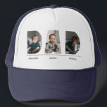 Boné Pai com foto e nome personalizados de 3 crianças<br><div class="desc">Que presente único e personalizado! Um chapéu de caminhoneiro personalizado com uma foto sua e de seus três filhos, junto com seus nomes, faria um acessório pensativo e de tipo único para qualquer pai. É uma maneira excelente de mostrar seu amor e orgulho pela sua família, e o design casual...</div>