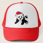 Boné Papais noeis de Urso Panda de Natal<br><div class="desc">Panteras de Natal bonitas são um presente de excelente para a pessoa que ama animais. Este adorável urso panda preto e branco está vestindo um chapéu vermelho de Papai Noel. Não consigo comer o suficiente das férias e presentes bonito.</div>