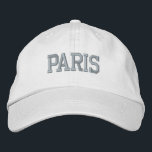 Boné PARIS Bordado Cinza em Branco<br><div class="desc">PARIS Chapéu de Algodão Branco com Bordado Cinza. Faz um presente maravilhoso para qualquer pessoa que ama Paris França! Se você preferir ter seu texto pessoal, basta selecionar o botão de detalhes "Personalizar este modelo" para inserir sua escolha de texto personalizado. A bordadura também é personalizável para outras opções de...</div>