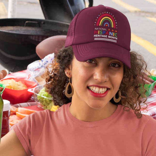 Boné Patrimônio Hispânico Mês Arco-Íris e Bandeiras Boh (Criador carregado)