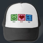 Boné Paz Amor 13.1 Meia Maratona<br><div class="desc">Meia Maratona De Paz Com Amor. Um sinal de paz, coração e 13, 1 para um corredor. Um presente legal para alguém treinando para correr em uma corrida.</div>