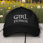 Boné Personalização da Tipografia Moderna Simples de En<br><div class="desc">Moça Power Simple Modern Typografia Personalizada Bordered Baseball apresenta o simples texto bordado "Girl Power". Perfeito como presente para seu melhor amigo, primo, irmã, mãe e muito mais. Criado pelo Evco Studio www.zazzle.com/store/evcostudio</div>
