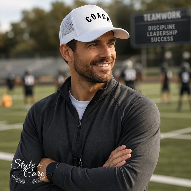 Boné Personalizável COACH com Texto Branco (Customizable COACH Text Statement White Trucker Hat)