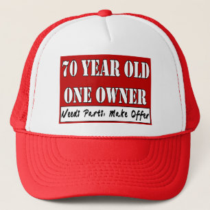 Boné Pessoas de 70 anos, um proprietário - as peças d