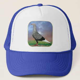 Boné Pombo de Voo Voador e Nuvens