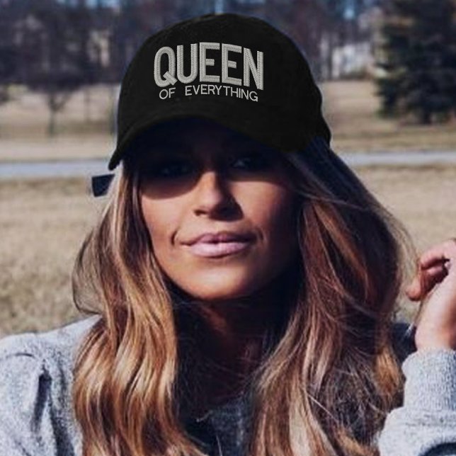 Boné Rainha de tudo (Own Your Crown! 👑 The 'Queen of Everything' embroidered cap—bold, stylish, and made just for you!)