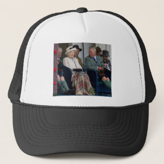 Boné Rainha Isabel II e Príncipe Herdeiro Charles 2014
