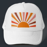 Boné Raios do Sol Retrospectivo Laranja Vermelho Amarel<br><div class="desc">O sol retrorreflector estourou design em tons cor-de-rosa quente,  castanho e laranja. Retro os modernos raios solares laranja,  a arte geométrica do sol matinal.</div>