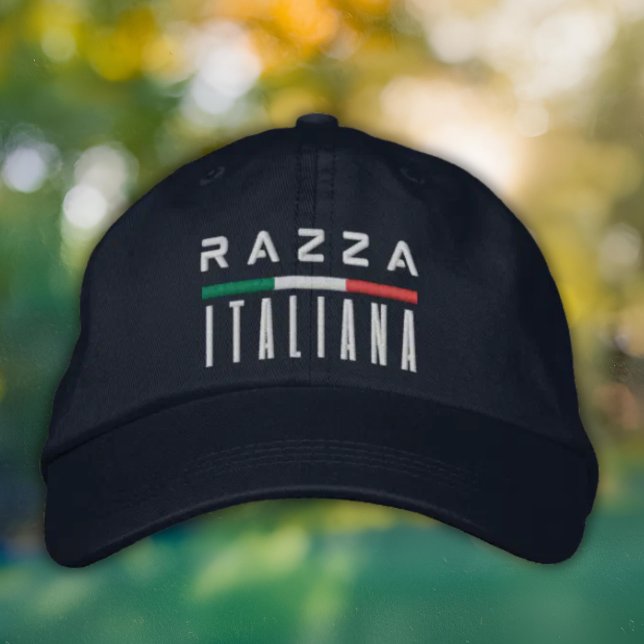 Boné Razza Italiana - Embroidered Italian Pride Hat (Razza Italiana (Italian Roots)
Embroidered Baseball Cap with Italian Flag accent)