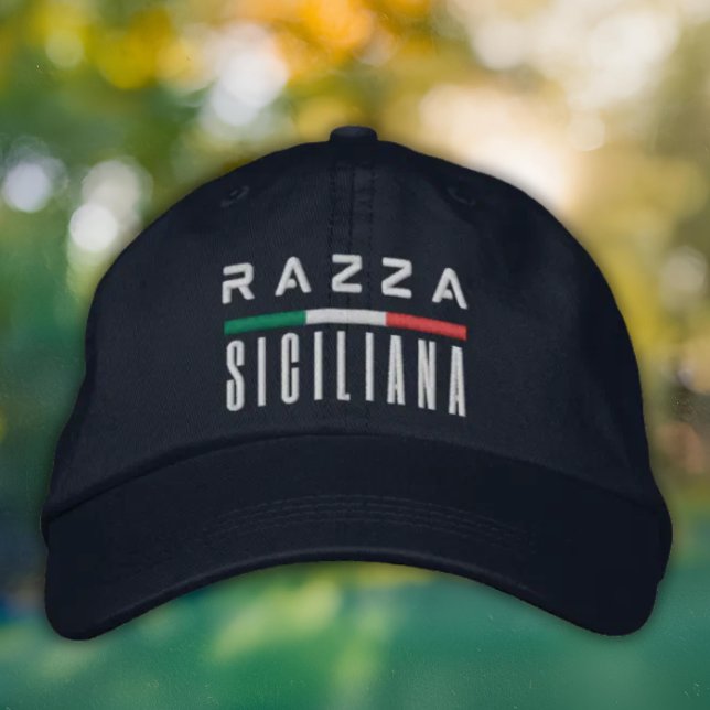 Boné Razza Siciliana - Chapéu com Orgulho Italiano Bord (Razza Siciliana (Sicilian Roots)
Embroidered Baseball Cap with Italian Flag accent)