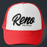 Boné Reno Nevada Trucker Hat<br><div class="desc">Chapéu de Caminhoneiro de Reno Nevada. Boné de baseball personalizado com nome de cidade e estado. design de tipografia com letra na moda. Disponível em vermelho e outras cores legal. Boa ideia de presente de aniversário para amigos e família. Apelido: A maior pequena cidade do mundo.</div>