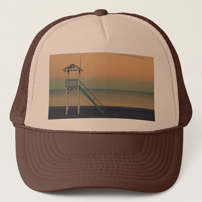 Boné Retro Lifeguard Beach Tower Sunset Photo (Frente)