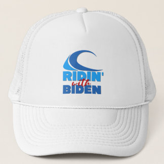 Boné RIDIN' COM O BIDEN Trucker Hat
