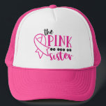 Boné Rosa De Consciência Do Cancer Da Mama Para A Minha<br><div class="desc">Este design de conscientização do cancer mama apresenta o texto "o rosa é para minha irmã" na tipografia moderna, preta e rosa, acentuada com uma fita rosa. #câncer de mama #conhecimento do câncer de mama #cancer #conscientização #pinkribbon #irmã #outubro #moderna #na moda #moda #estilo #moda #roupa #roupa #design #designer #tendências...</div>