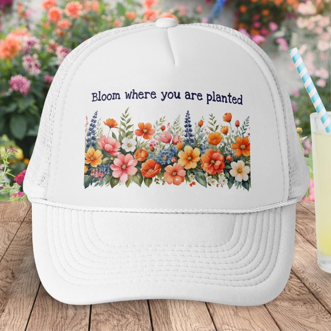Boné Sangue Onde Você Está Plantado Floral (A baseball cap for gardeners with colorful floral design and caption 'Bloom where you are planted')