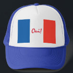 Boné Sinalizador Francês Sim Personalizável<br><div class="desc">Bandeira da França de três cores azul, branco e vermelho. Personalizável. Você pode alterar ou excluir o texto modelo Oui (Sim). O chapéu de caminhão para qualquer um. Não se esqueça de mudar o estilo e a cor do chapéu.</div>