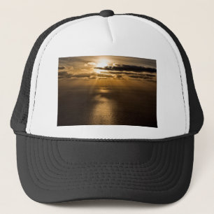 Boné Sol acima do oceano Atlântico