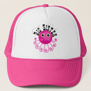 Boné T-shirt e presentes cor-de-rosa da irmã mais velh